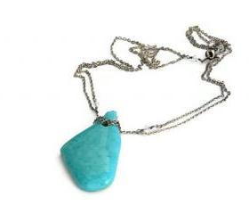 Bold and fashion turquoise necklace